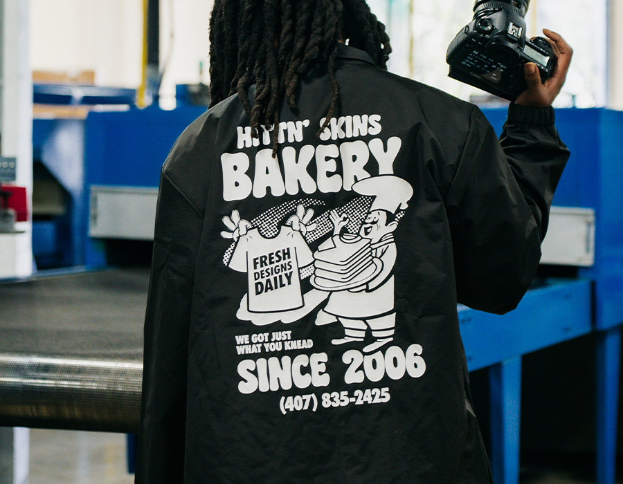 CUSTOM PRINTED WINDBREAKERS