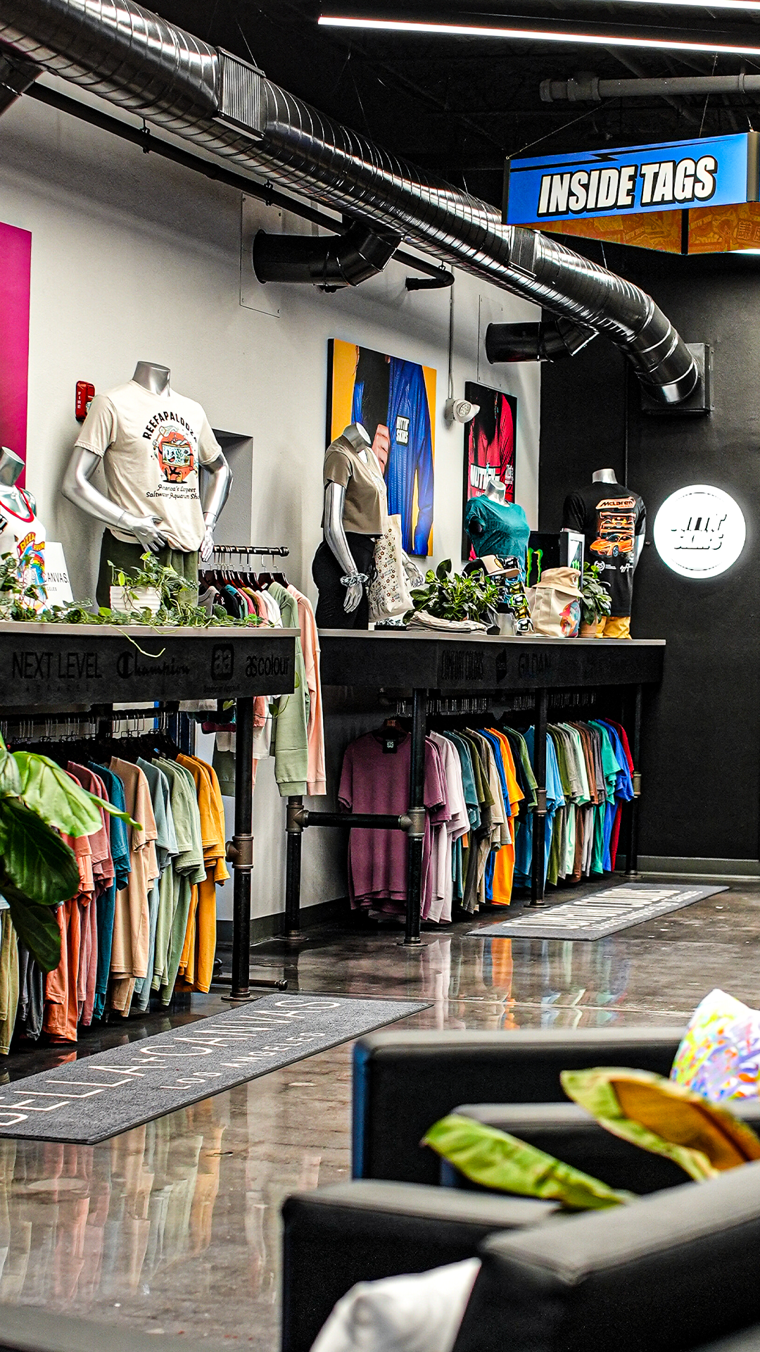 Hittn' Skins Showroom in Orando, FL